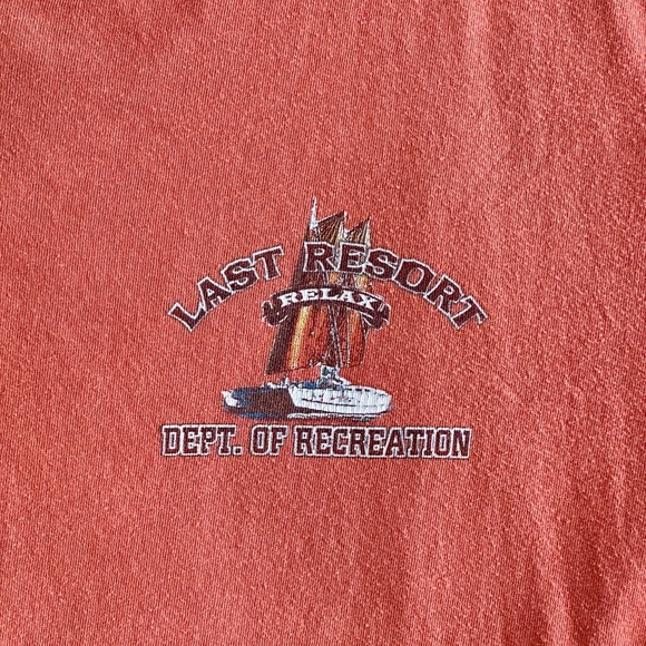 Newport Blue Graphic T-Shirt‎ L Island Last Resort Escape To The Island Relax - Picture 4 of 6